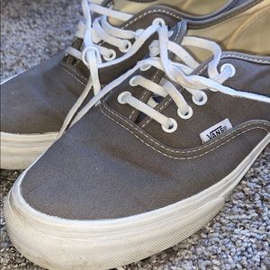 9.5 Women Grey Vans